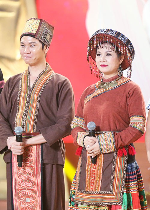 Le Phuong va ban trai ket hop “da xeo” Ngoc Trinh-Hinh-7